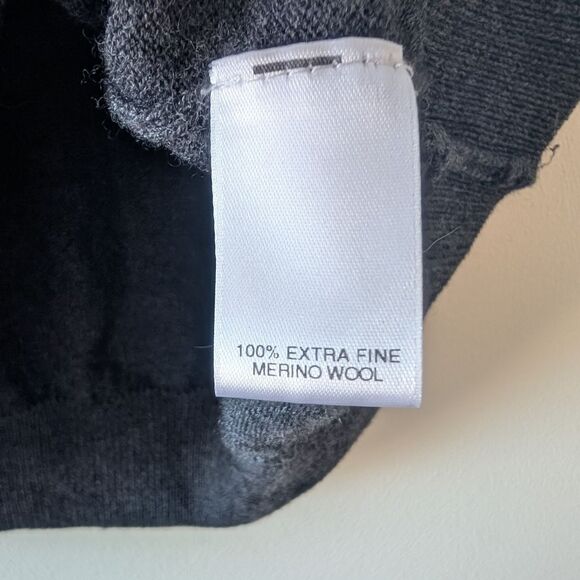 Turnbury Men's Extra Fine Merino Wool Gray V-Neck Sweater Vest Size L - Picture 5 of 5